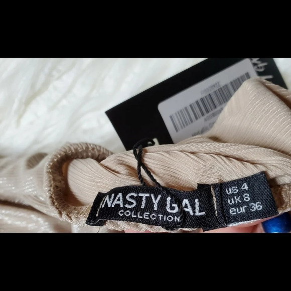 Nasty Gal Nude Metallic Cowl Back Bodysuit - Picture 4 of 6